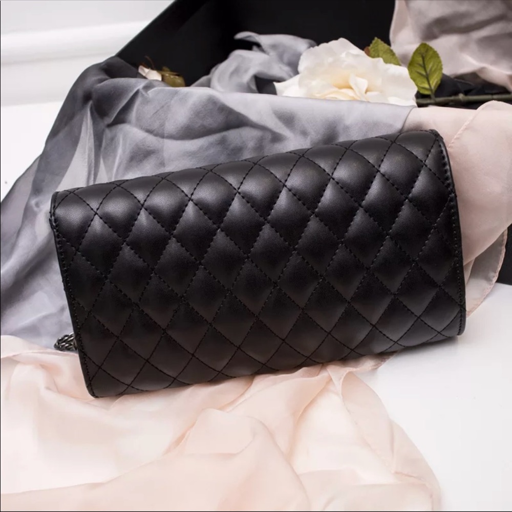 SALE❤️Quilted Shoulder/Wallet Bag❤️ - Picture 4 of 8